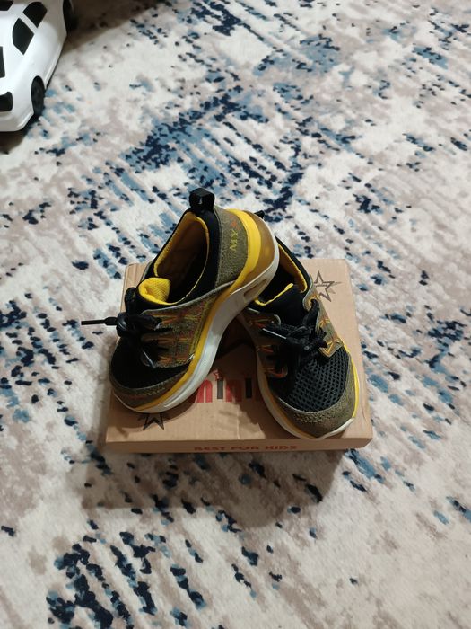 Кроссовки для мальчиков