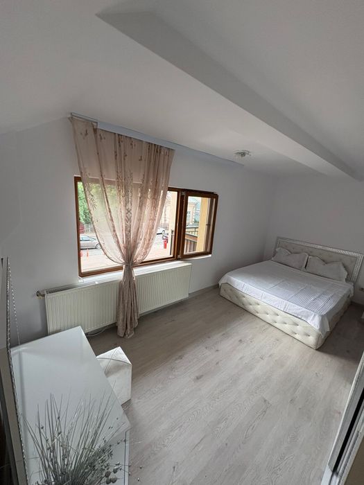 Inchiriez aparatment de 3 camere ultracentral!