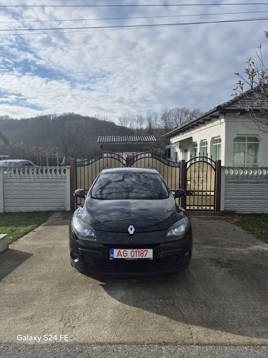RENAULT Megane 2012 — imagine 1