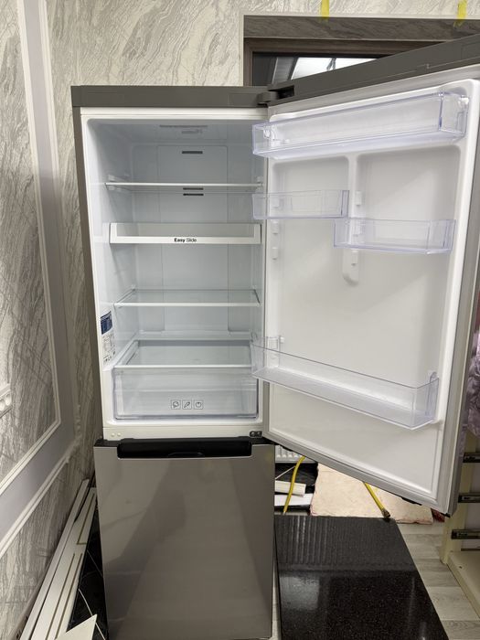 Холодильник samsung