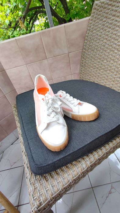 Дамски прозрачни обувки Бершка 36 номер Bershka