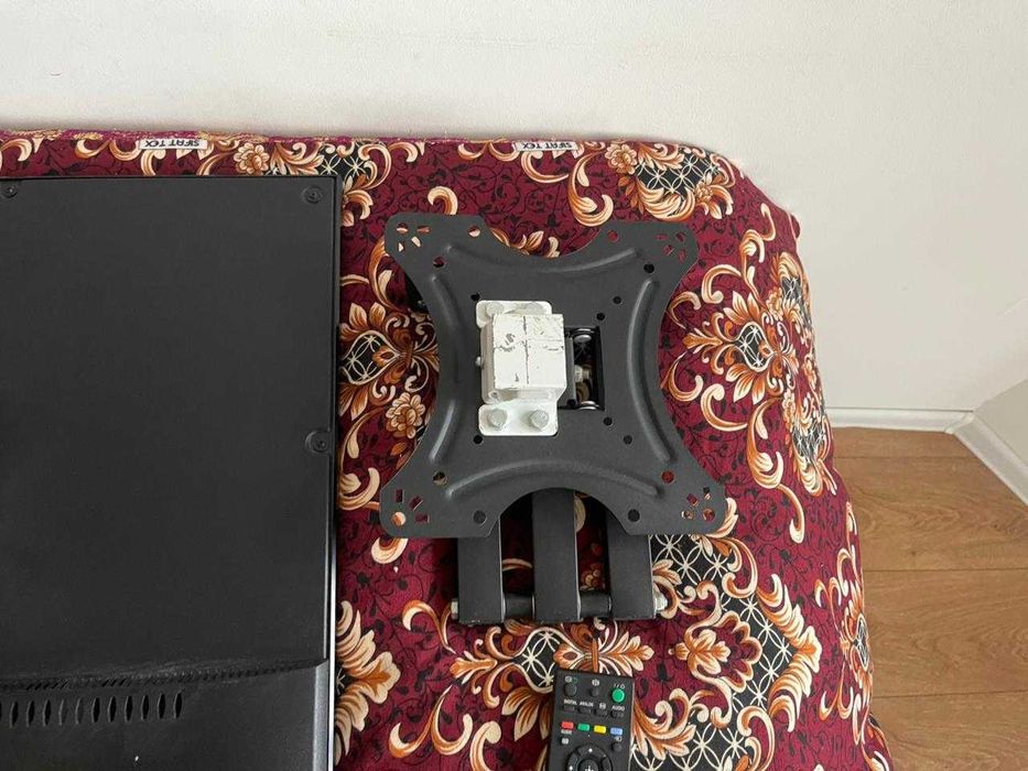 Телевизор Sony KDL-42W653A