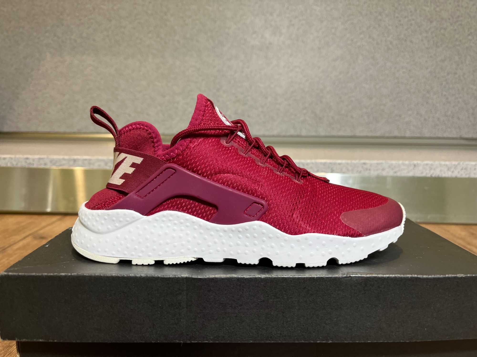 Nike Air Huarache Run Ultra Noble Red White OLX.bg