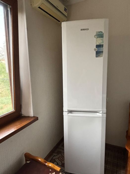 Двухкамерный холодильник Beko