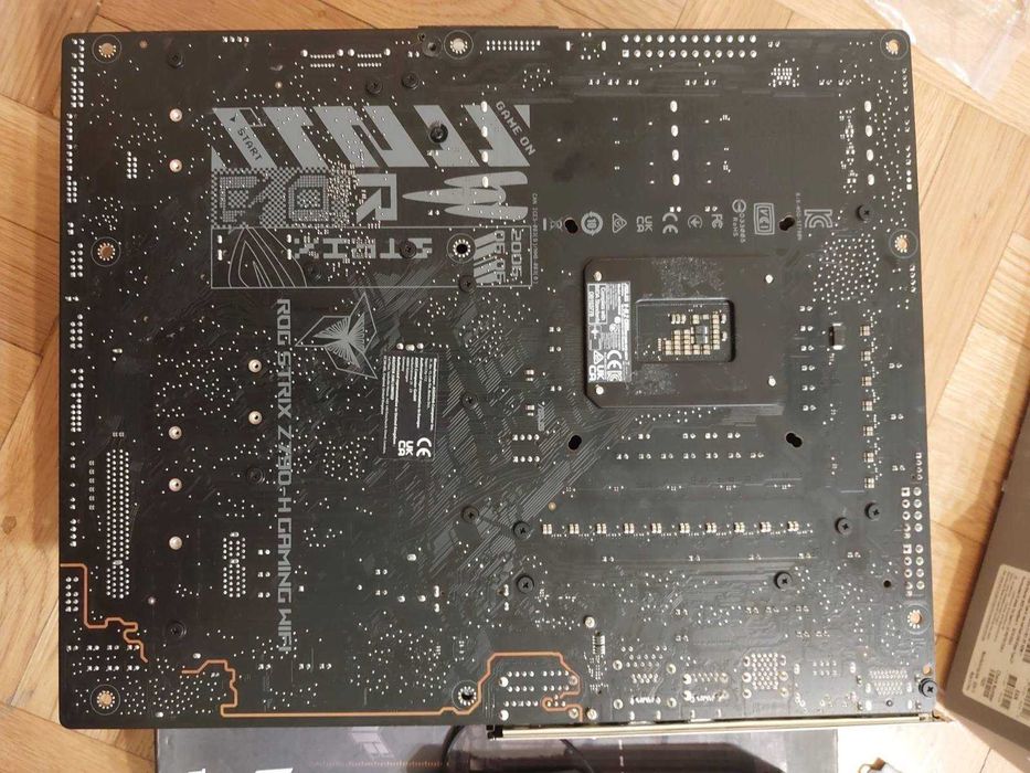 Asus Rog Strix Z790-H Gaming Wi-Fi DDR5