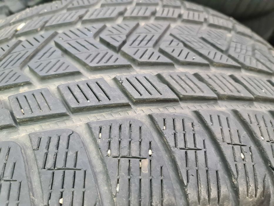 Anvelope iarna Pirelli Scorpion Bmw 305/40/20   275/45/20