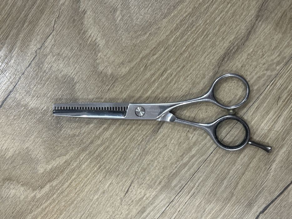 Vand trimmer babyliss si foarfeca de filat