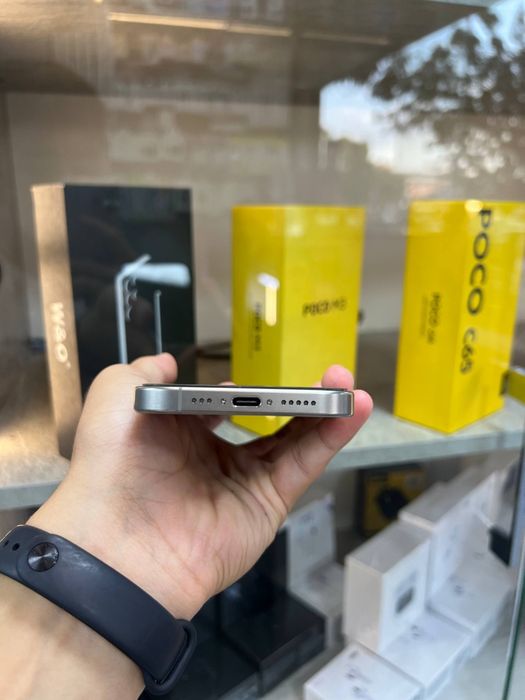 Iphone 15 pro arzoon