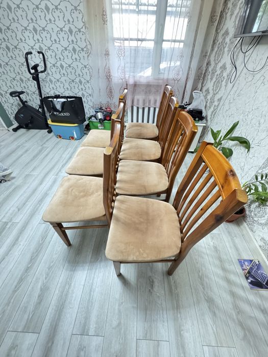 Стулья для гостиной, дерево
