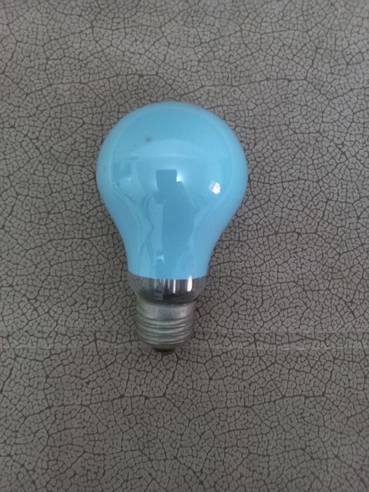 Голубая синяя лампочка