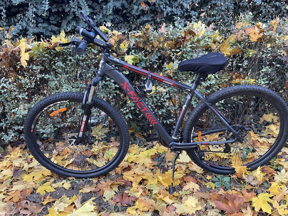 Vand bicicleta ca noua