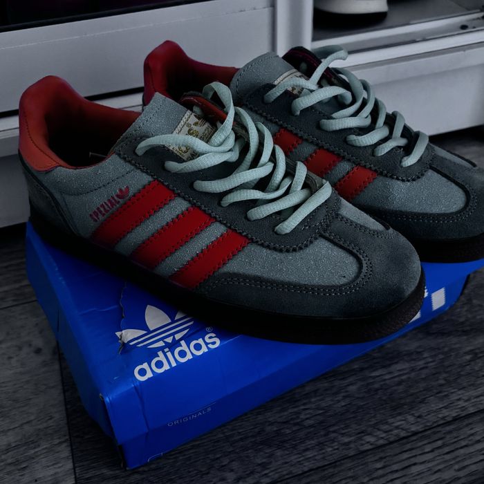 Кроссовки  adidas spezial