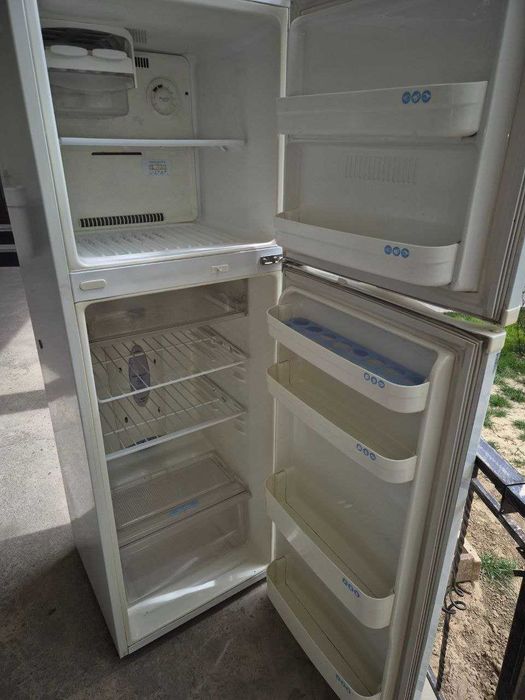 Продам холодильник LG GR-262 в хорошем состоянии (No Frost) Корея