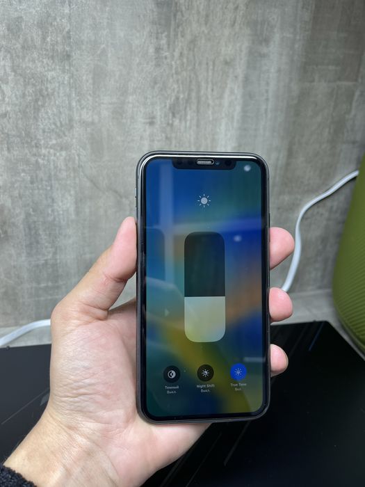 Айфон 11-128гб емкость 67%