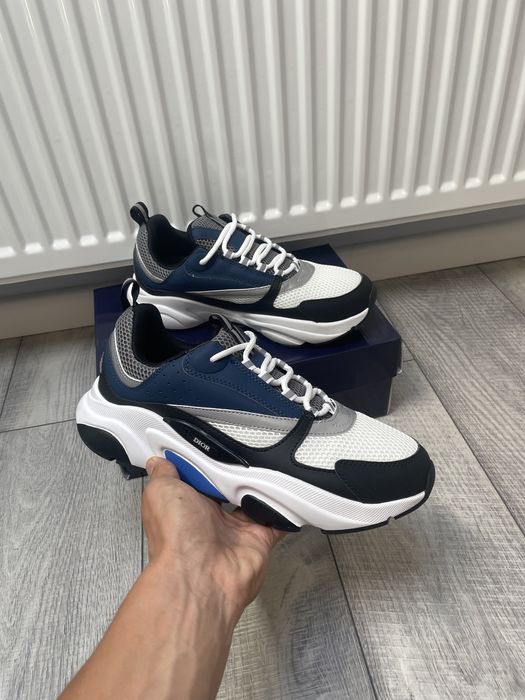 Dior B22