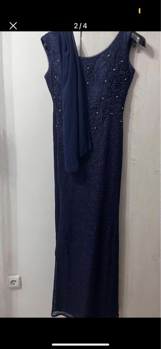 Официална рокля