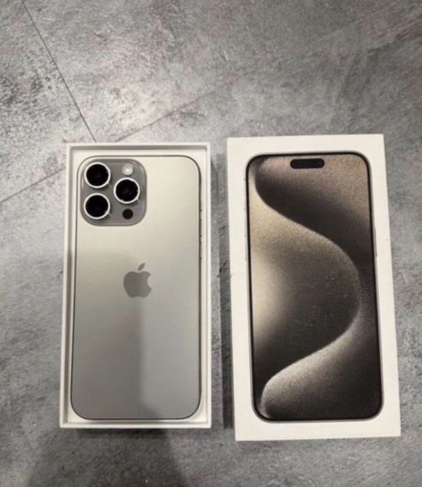 Айфон 15 про.