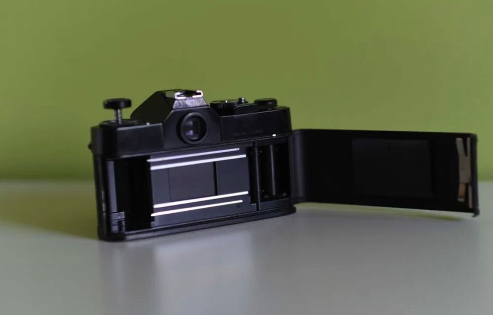 Aparat foto film Revueflex 3000 SL + Obiectiv Auto Revuenon 55mm f/2 + Blitz foto Unomat 20B