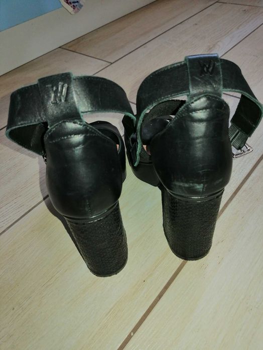 Високи Сандали от естествена кожа