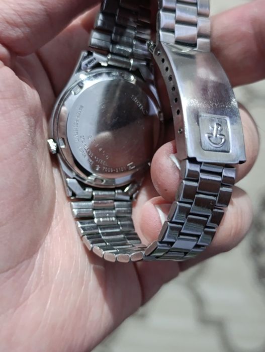 Seiko японский соат сотилади