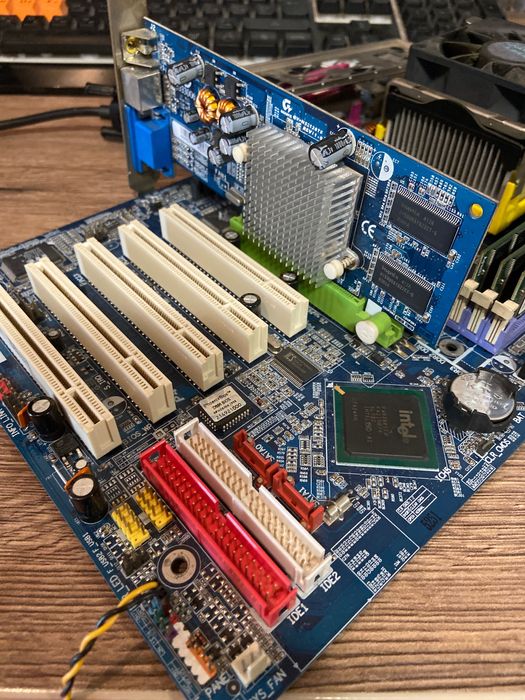 сокет 478  Pentium 4  ,мат платы  и память