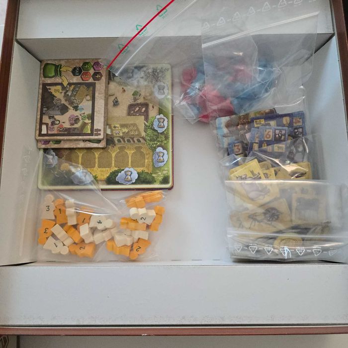 The village boardgame - joc de societate medieval