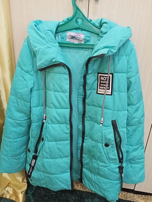 Продам классные куртки. Цены от 2500 и выше.