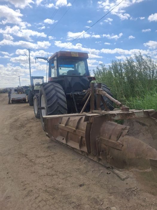Магнум 8940 трактори сотилади