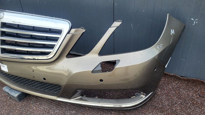 Mercedes E-class W212 2010/2014 grila Bara fata BF684