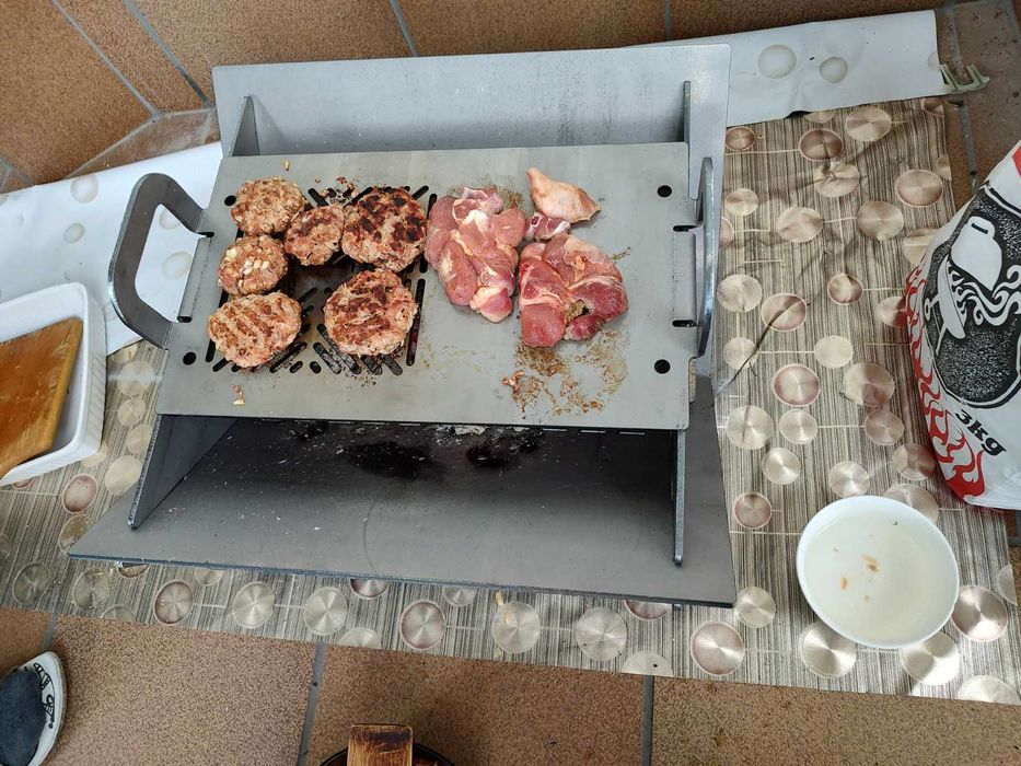 Вечно барбекю, напълно разглобяемо