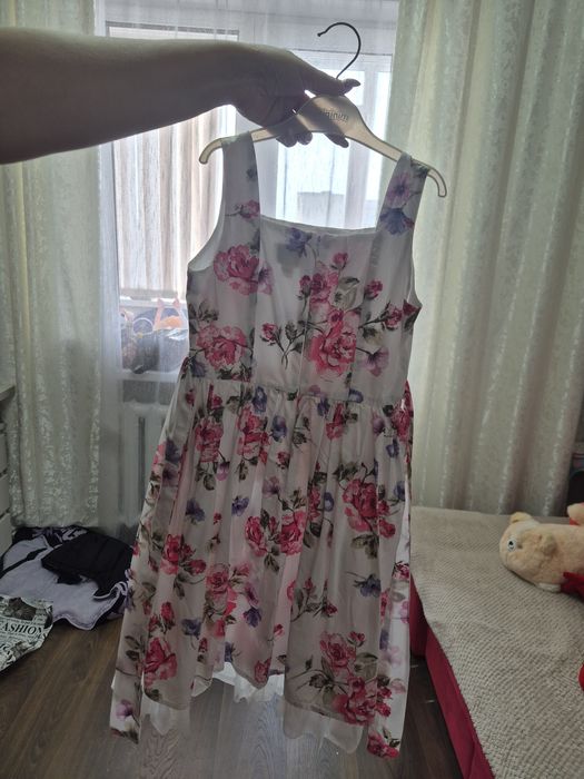 Платье на возраст 6-10 лет .