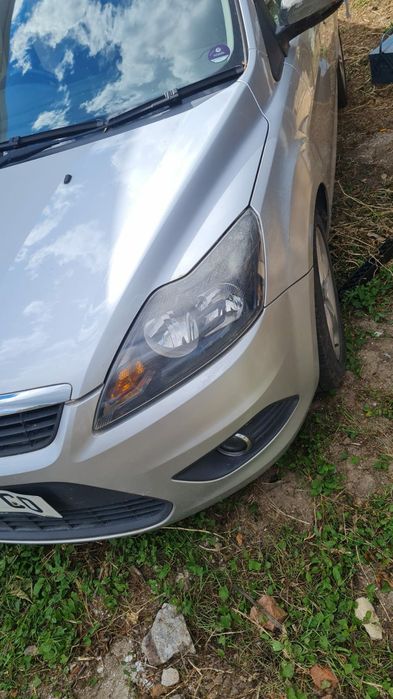 Capota,bara,aripa,trager,far,usa, Ford Focus, facelift