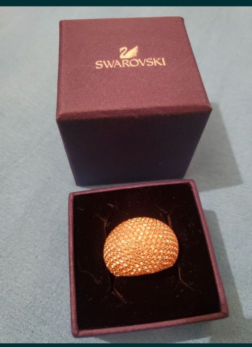 Inel SWAROVSKY, superb