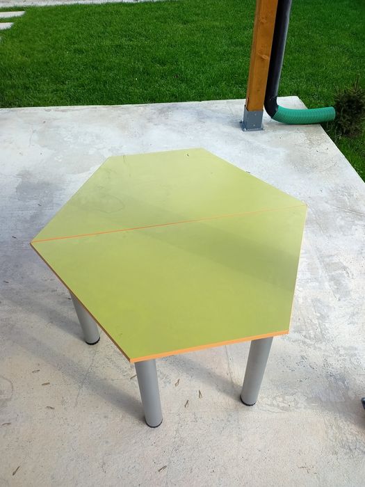 Детски маси и фотьойли