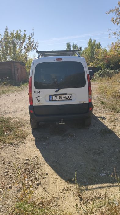 Renault Kangoo 4x4 | 1.6 16V Benzină + GPL | 258.708 km | Navigație + Cameră Marșarier | Climă