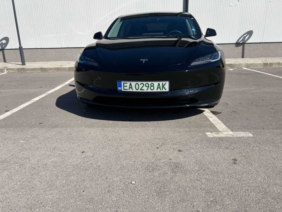 Tesla Model 3 Long-Range Dual