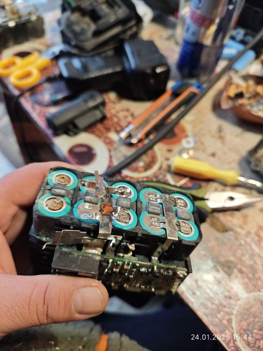 Repar si construiesc bateri litiu ion