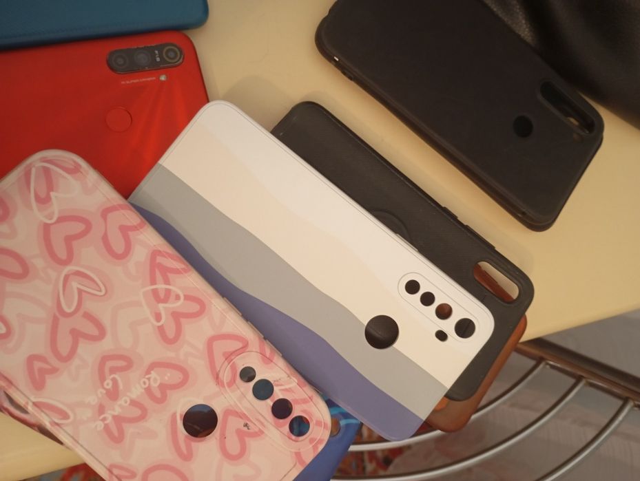 Продаю запчасти самсун реалми