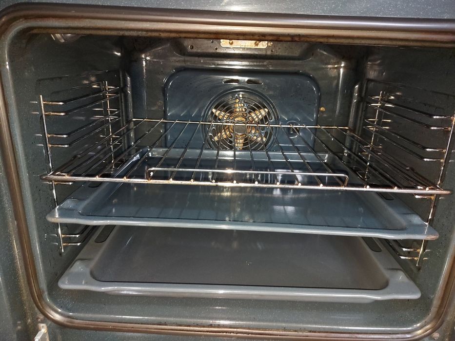 Фурна за вграждане Indesit