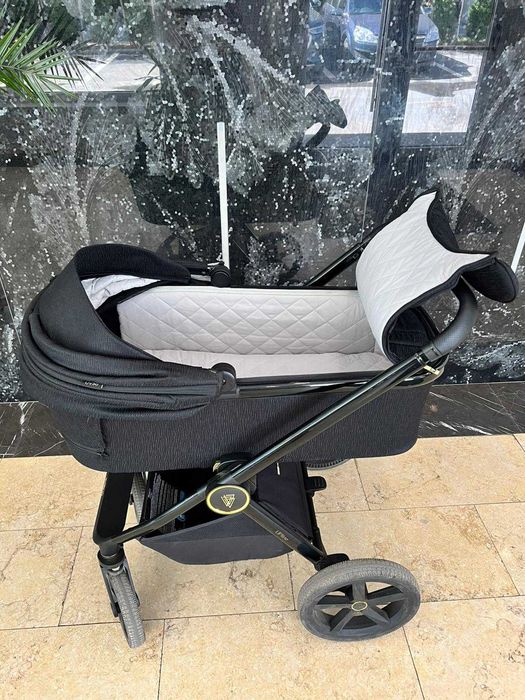 Carucior Venicci Upline Negru - 3 in 1 (landou, scoica si sport)