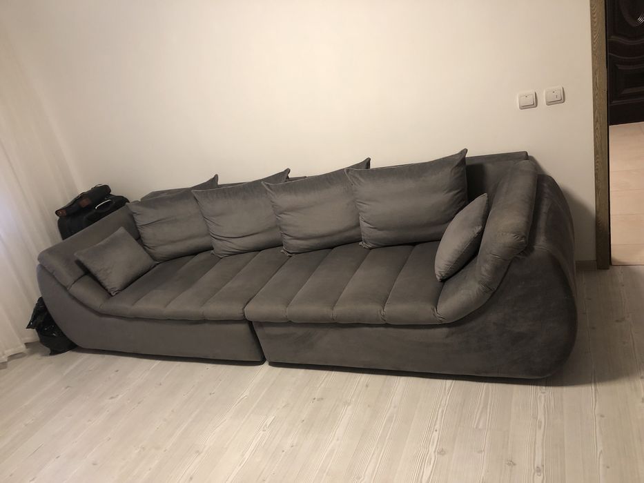 Se vinde Canapea living + mobila living + semineu