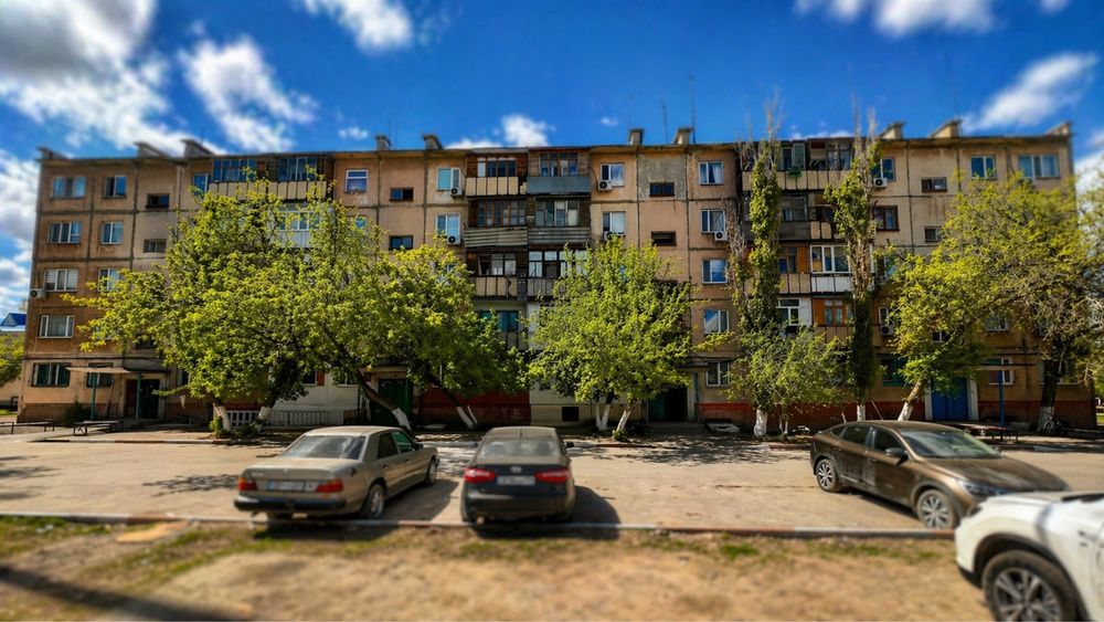Продаётся 1 комнатная квартира пр. Независимости 33 на 1 этаже не угл.