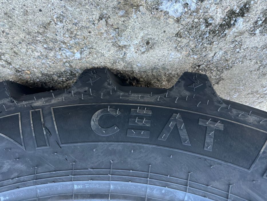 Anvelopa 400/75 R38 CEAT Farmax 141A8/138D TL (15.5R38)  Cauciucuri tractor, Fiat, Case, Fendt, John Deere, New Holland, Massey Ferguson, UTB   Cauciu