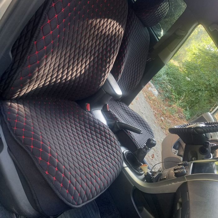 Продам машину 2012 года