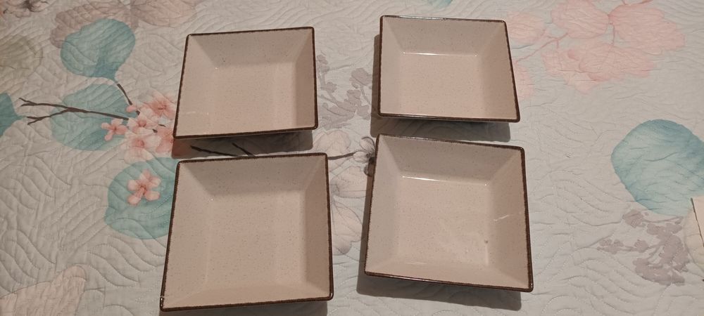 Set 4 boluri adanci