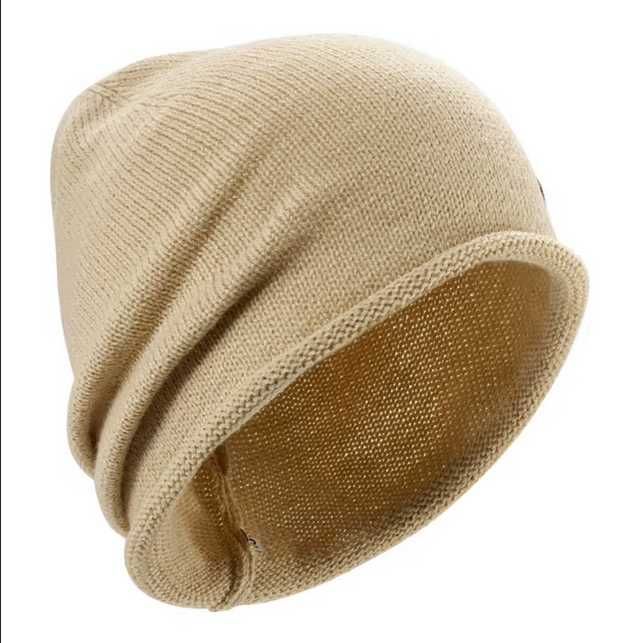 Бежевая шапка шапка-бини beanie унисекс
