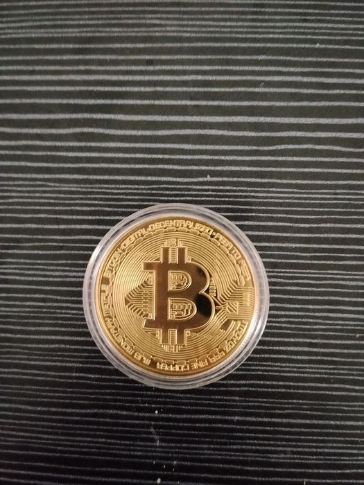 Продаю монету Биткоин