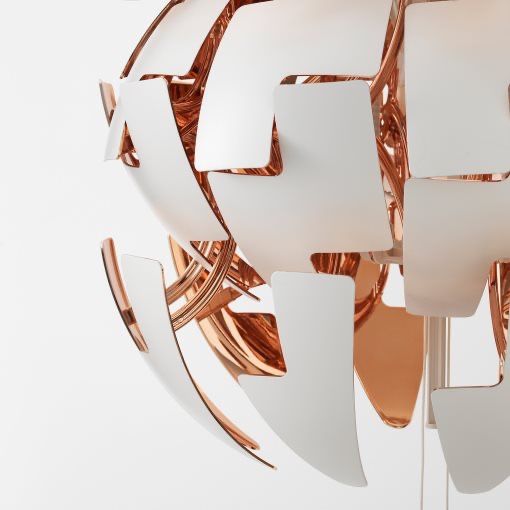 Модерна висяща лампа с меден акцент