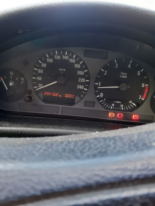 Vând    BMV      316