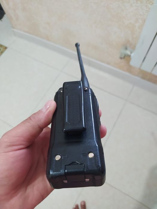Продам рацию срочно
